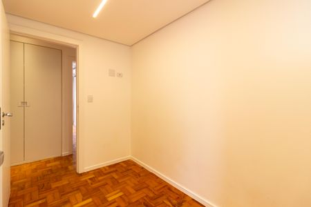 Apartamento à venda com 360m², 4 quartos e 2 vagas Apartamento à venda com 360m², 4 quartos e 2 vagasEscritório
