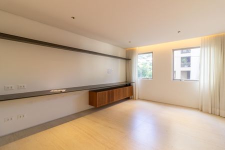 Apartamento à venda com 360m², 4 quartos e 2 vagas Apartamento à venda com 360m², 4 quartos e 2 vagasQuarto