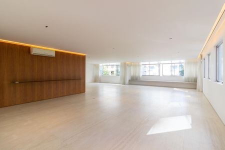 Apartamento à venda com 360m², 4 quartos e 2 vagas Apartamento à venda com 360m², 4 quartos e 2 vagasSala