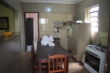 Casa à venda com 379m², 3 quartos e 1 vagaCozinha