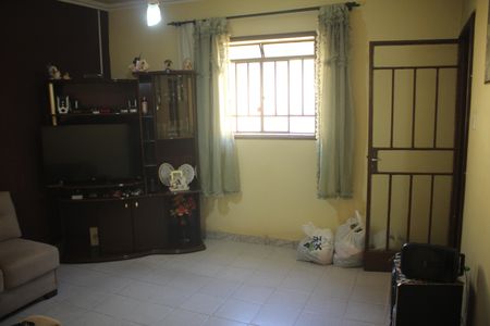 Casa à venda com 379m², 3 quartos e 1 vagaSala