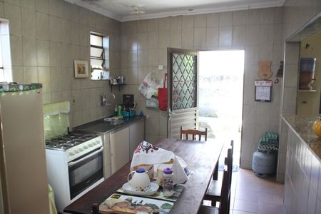 Casa à venda com 379m², 3 quartos e 1 vagaCozinha