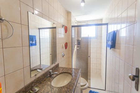 Apartamento à venda com 150m², 3 quartos e 1 vaga Apartamento à venda com 150m², 3 quartos e 1 vagaBanheiro Social