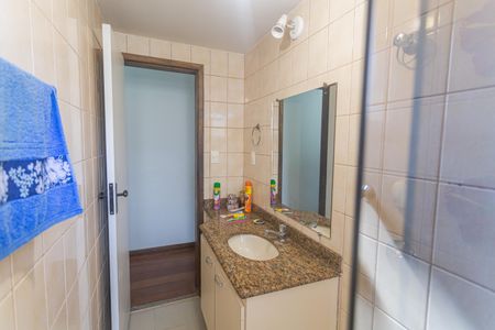 Apartamento à venda com 150m², 3 quartos e 1 vaga Apartamento à venda com 150m², 3 quartos e 1 vagaBanheiro Social