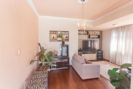 Apartamento à venda com 150m², 3 quartos e 1 vaga Apartamento à venda com 150m², 3 quartos e 1 vagaSala