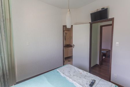 Apartamento à venda com 150m², 3 quartos e 1 vaga Apartamento à venda com 150m², 3 quartos e 1 vagaSuíte