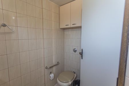 Apartamento à venda com 150m², 3 quartos e 1 vaga Apartamento à venda com 150m², 3 quartos e 1 vagaBanheiro da Suíte