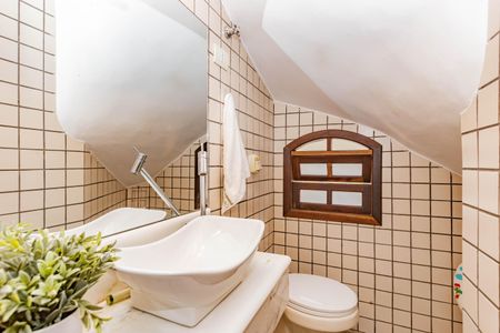 Casa à venda com 140m², 3 quartos e 2 vagasLavabo