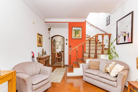 Casa à venda com 140m², 3 quartos e 2 vagasSala