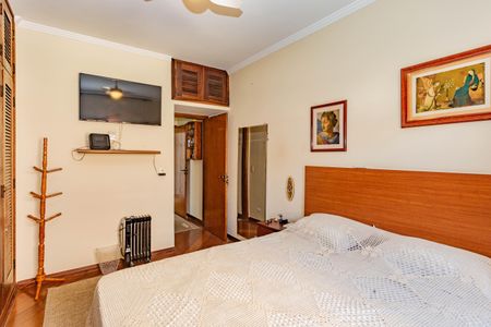 Casa à venda com 140m², 3 quartos e 2 vagasSuíte