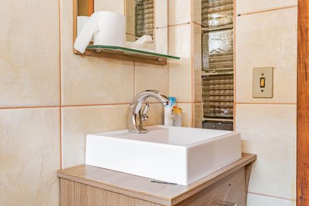 Casa à venda com 140m², 3 quartos e 2 vagasBanheiro da Edicula