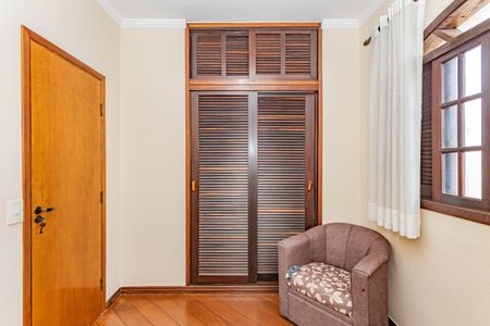 Casa à venda com 140m², 3 quartos e 2 vagasQuarto 2