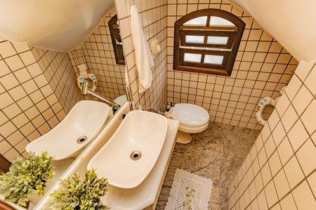 Casa à venda com 140m², 3 quartos e 2 vagasLavabo