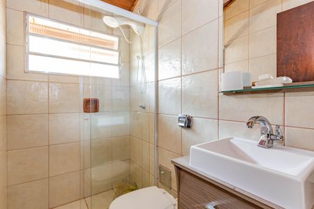 Casa à venda com 140m², 3 quartos e 2 vagasBanheiro da Edicula