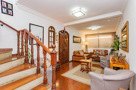 Casa à venda com 140m², 3 quartos e 2 vagasSala