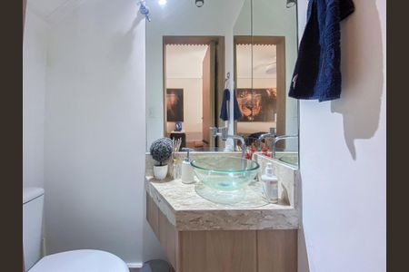 Casa à venda com 68m², 2 quartos e 2 vagas