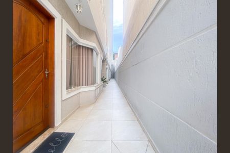 Casa à venda com 68m², 2 quartos e 2 vagas