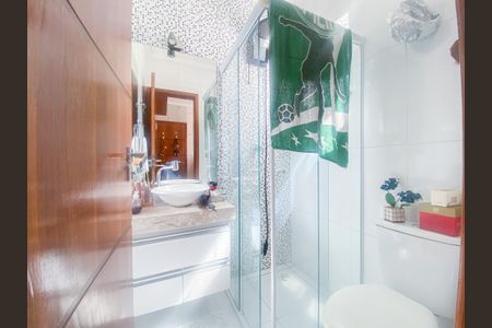 Casa à venda com 68m², 2 quartos e 2 vagas