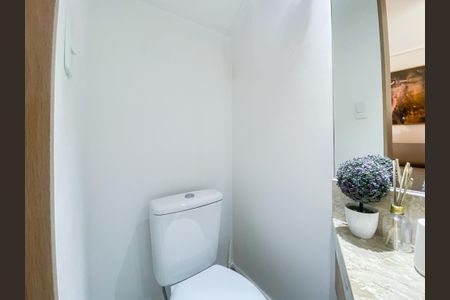 Casa à venda com 68m², 2 quartos e 2 vagas