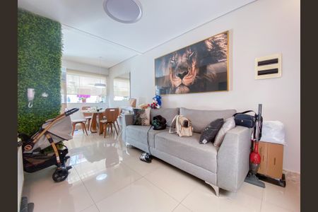 Casa à venda com 68m², 2 quartos e 2 vagas