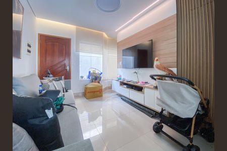 Casa à venda com 68m², 2 quartos e 2 vagas