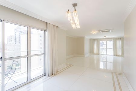 Apartamento à venda com 214m², 3 quartos e 2 vagas Apartamento à venda com 214m², 3 quartos e 2 vagasSala