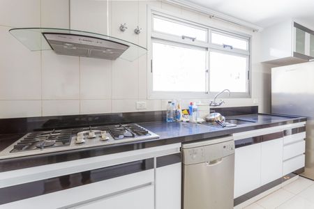 Apartamento à venda com 214m², 3 quartos e 2 vagas Apartamento à venda com 214m², 3 quartos e 2 vagasCozinha