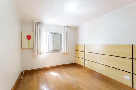 Apartamento à venda com 214m², 3 quartos e 2 vagas Apartamento à venda com 214m², 3 quartos e 2 vagasQuarto 2
