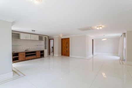 Apartamento à venda com 214m², 3 quartos e 2 vagas Apartamento à venda com 214m², 3 quartos e 2 vagasSala