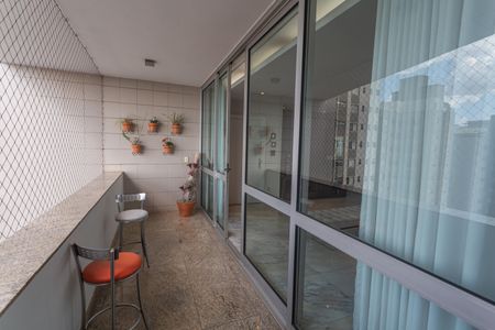 Apartamento à venda com 180m², 4 quartos e 3 vagasVaranda da Sala 1