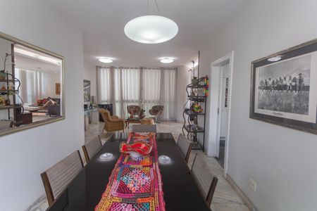 Apartamento à venda com 180m², 4 quartos e 3 vagasCopa