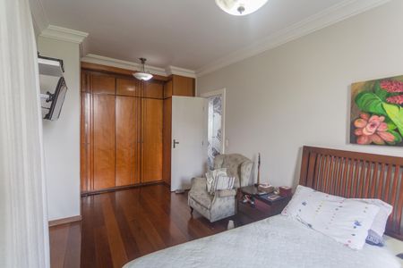 Apartamento à venda com 180m², 4 quartos e 3 vagasSuíte