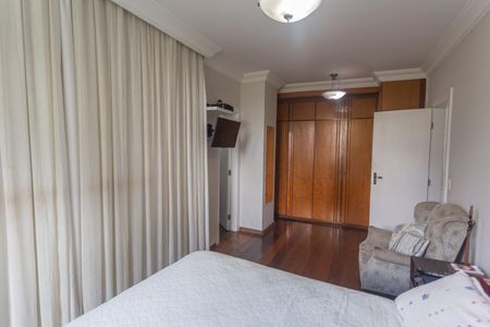 Apartamento à venda com 180m², 4 quartos e 3 vagasSuíte