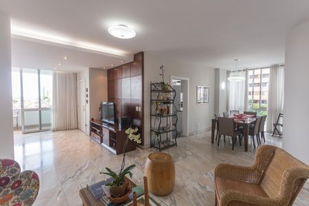 Apartamento à venda com 180m², 4 quartos e 3 vagasSala 2