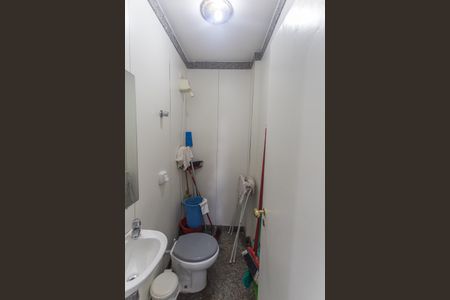 Apartamento à venda com 180m², 4 quartos e 3 vagasBanheiro de Serviço