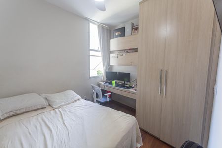 Apartamento à venda com 180m², 4 quartos e 3 vagasQuarto 2