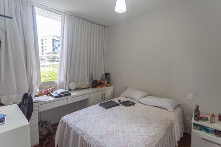 Apartamento à venda com 180m², 4 quartos e 3 vagasQuarto 3