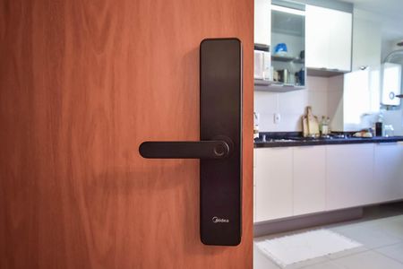 Apartamento à venda com 43m², 2 quartos e sem vaga Apartamento à venda com 43m², 2 quartos e sem vagaSala - Fechadura Eletrônica