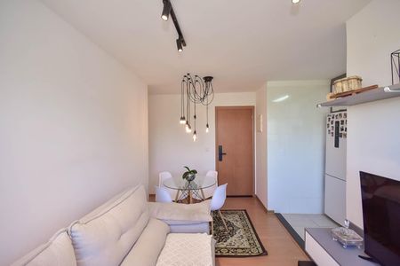 Apartamento à venda com 43m², 2 quartos e sem vaga Apartamento à venda com 43m², 2 quartos e sem vagaSala