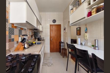 Apartamento à venda com 79m², 2 quartos e 2 vagasCozinha