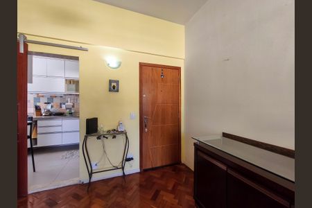 Apartamento à venda com 79m², 2 quartos e 2 vagasEntrada
