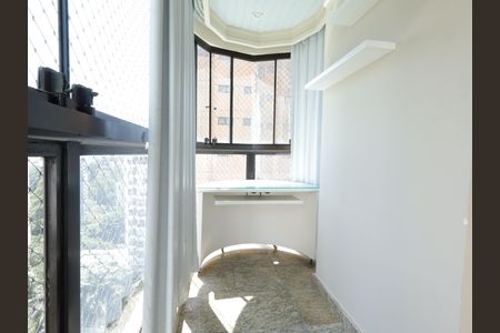 Apartamento à venda com 159m², 3 quartos e 3 vagasVaranda da suíte 3