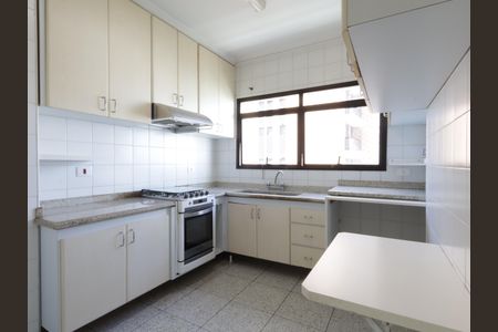 Apartamento à venda com 159m², 3 quartos e 3 vagasCozinha