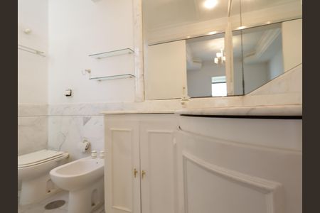 Apartamento à venda com 159m², 3 quartos e 3 vagasBanheiro da Suíte 3