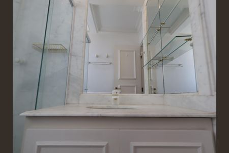Apartamento à venda com 159m², 3 quartos e 3 vagasBanheiro da Suíte 1