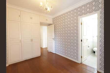 Apartamento à venda com 159m², 3 quartos e 3 vagasSuíte 1