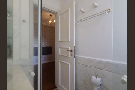 Apartamento à venda com 159m², 3 quartos e 3 vagasBanheiro da Suíte 1