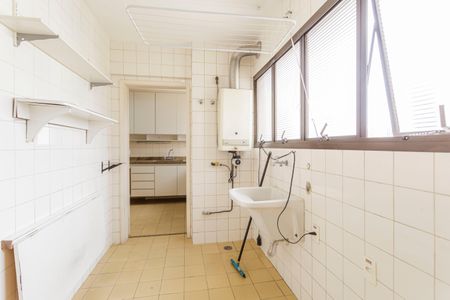 Apartamento à venda com 196m², 3 quartos e 3 vagas Apartamento à venda com 196m², 3 quartos e 3 vagasÁrea de Serviço