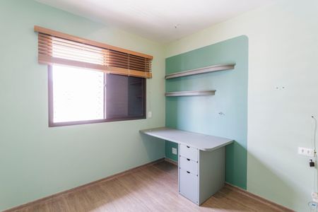 Apartamento à venda com 196m², 3 quartos e 3 vagas Apartamento à venda com 196m², 3 quartos e 3 vagasSuíte 3