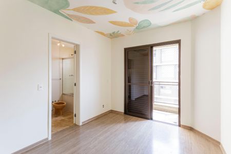 Apartamento à venda com 196m², 3 quartos e 3 vagas Apartamento à venda com 196m², 3 quartos e 3 vagasSuíte 1